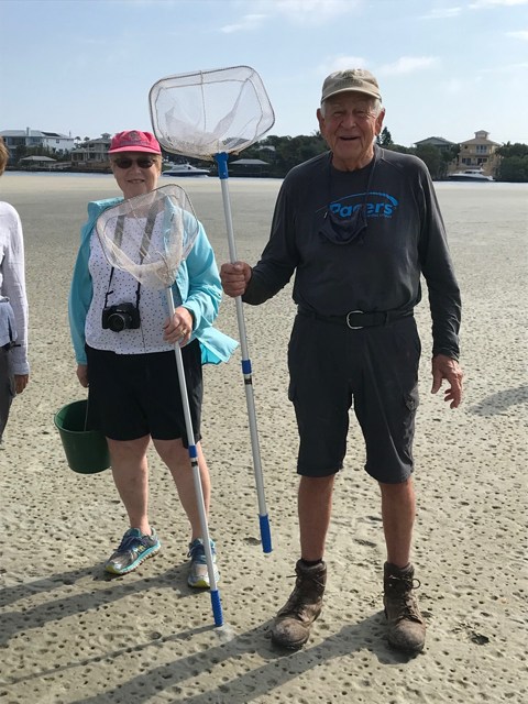 Dick and his wife Lyn during the Coastal Naturalist class in 2021